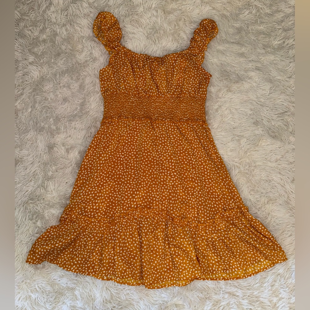 Yellow Dress - Picture 6 of 10
